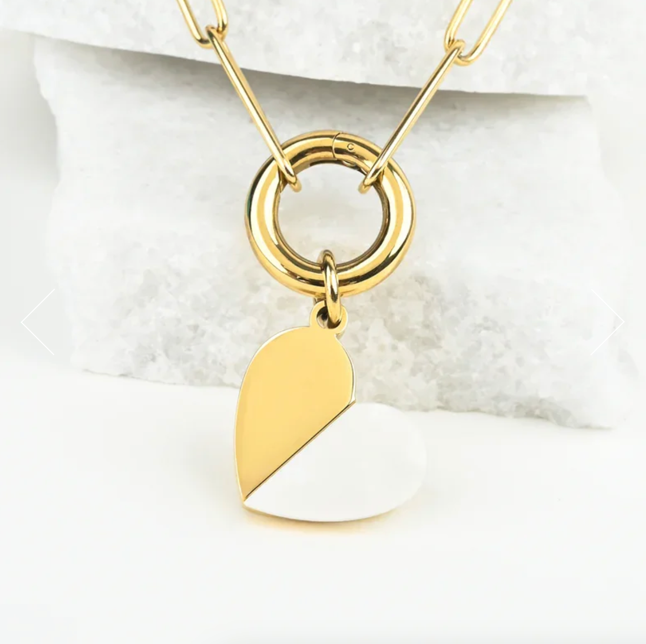 The chosen necklace heart gold pearl close